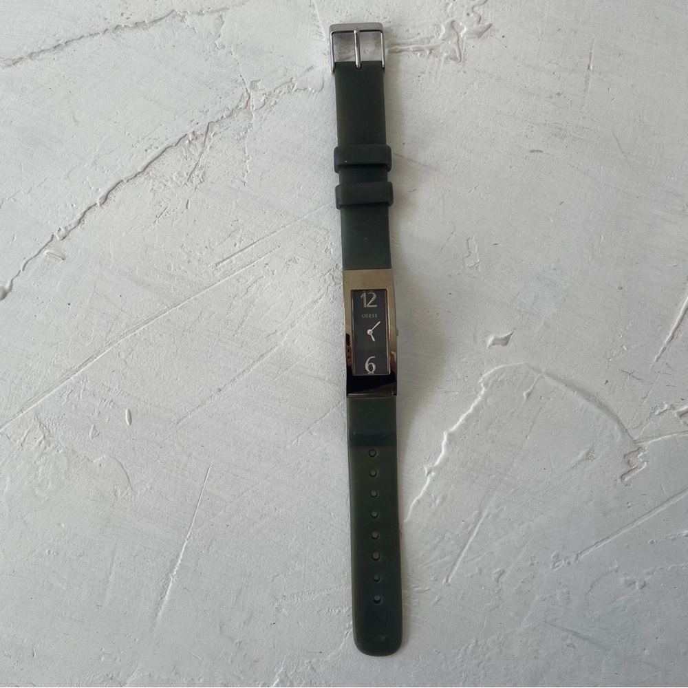 Vintage Y2K Guess Watch Rubber Stainless Steel Retro Watch
